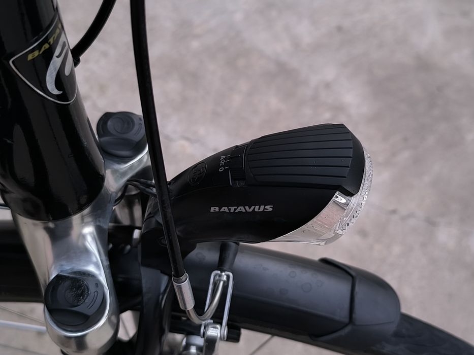 BATAVUS 28, GOLLANDIYA, Yurishi va ogʻirligi yengil.