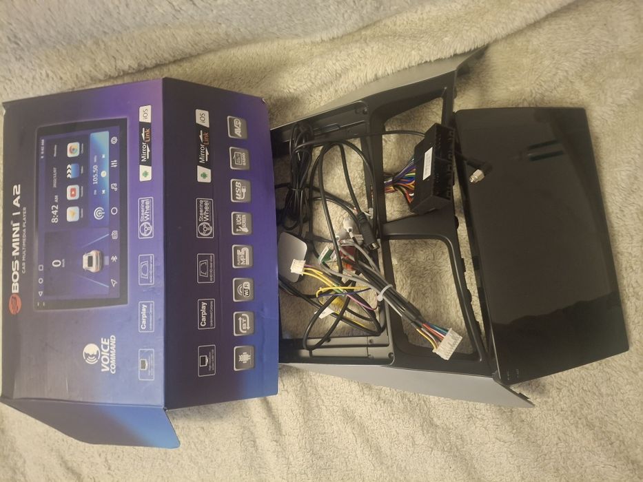 Телевизор-планшет в машину андроид новый