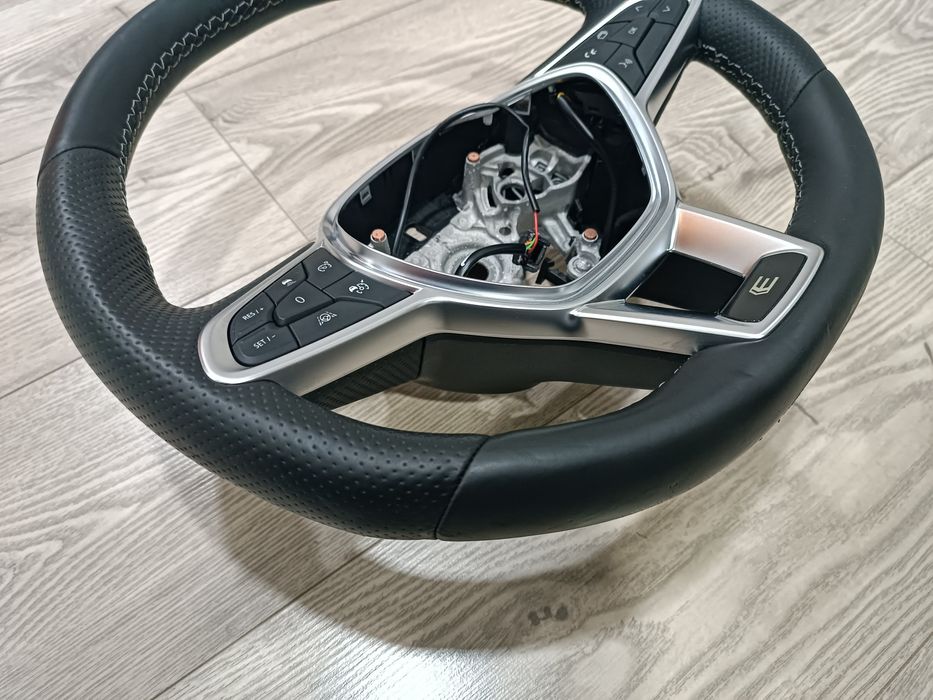 Оригинален волан Renault