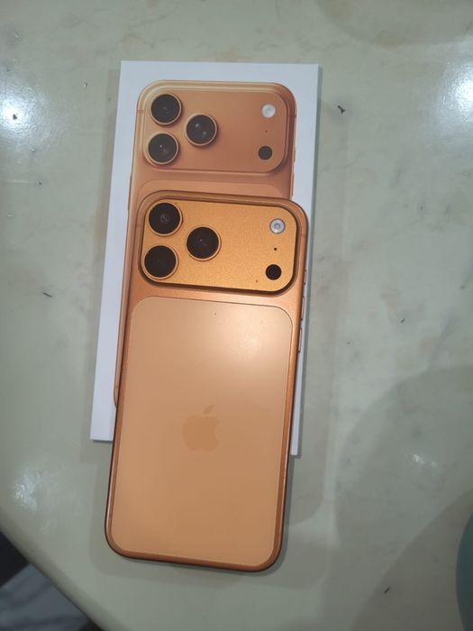 Продам 17про макс