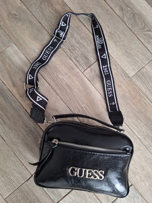 Geanta dama Guess