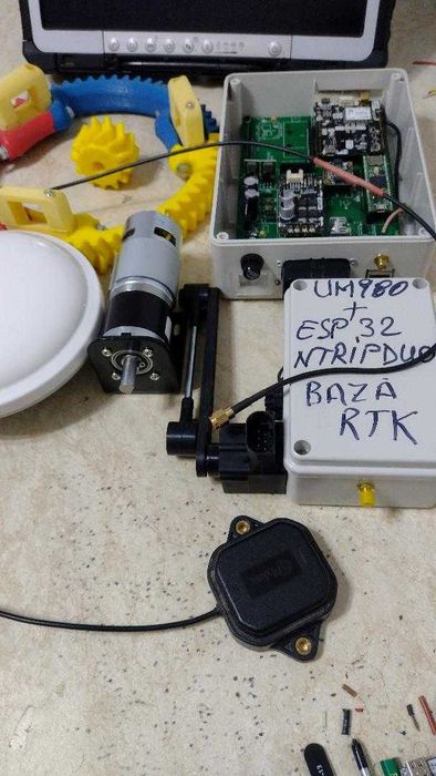 Gps agricol cu autoghidare de precizie  cu baza RTK inclusa in pachet