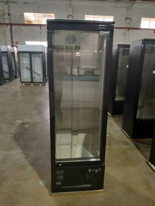 Vitrina frigorifica verticala noua cu o usa 187cm inaltime
