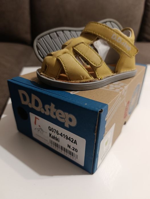 Бебешки сандали D.D.Step