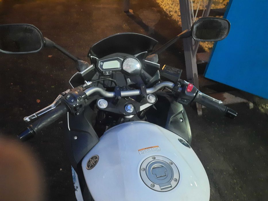 Мотоцикл Yamaha XJ6 Diversion