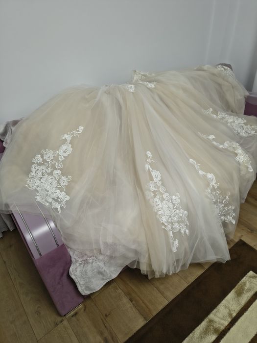 Rochie de mireasa sirena
