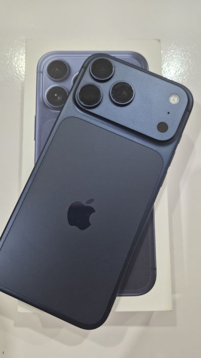 Продам Iphon 17 pro max