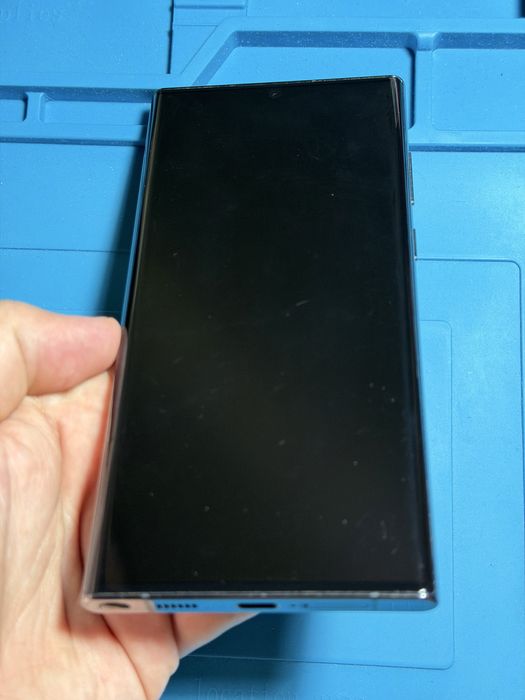 Samsung Galaxy S22 Ultra. 256Gb.Black