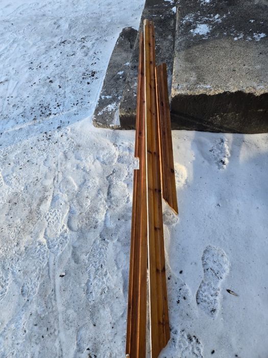 Продам деревяную дверь