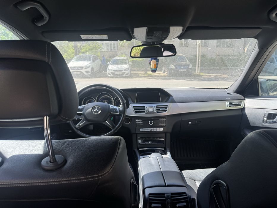 Mercedes  e-class e300 hybrid