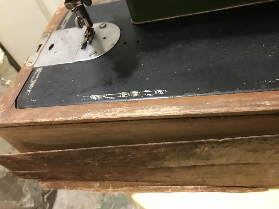 Шевна машина Singer