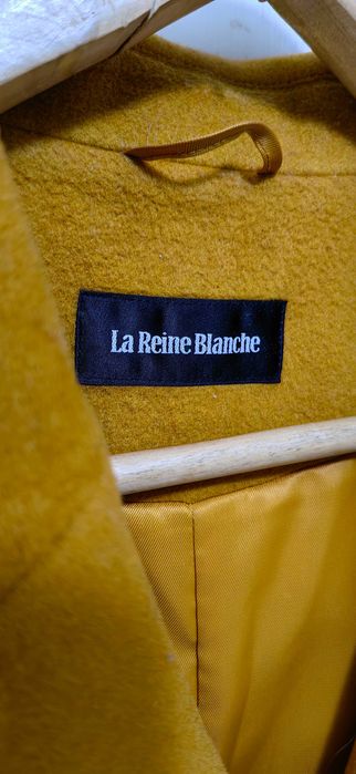 Женское пальто 44 размер.