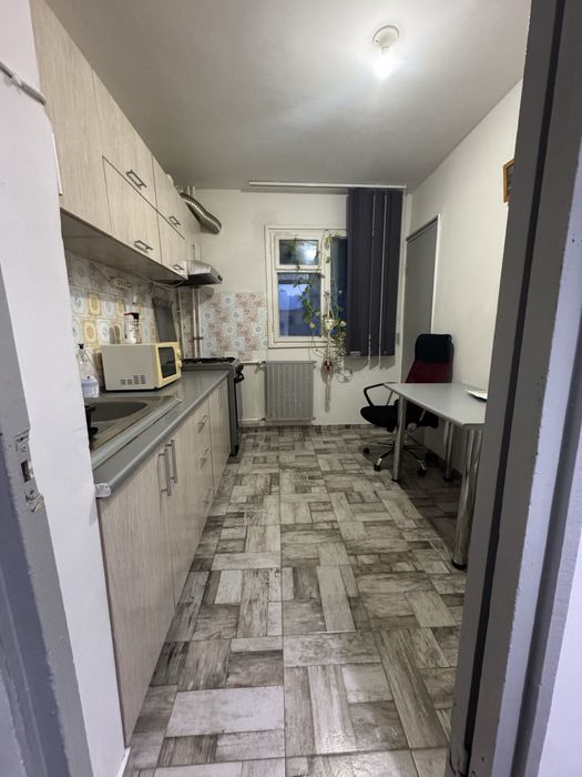 Inchiriez apartament 2 camere 55mp, Malcoci