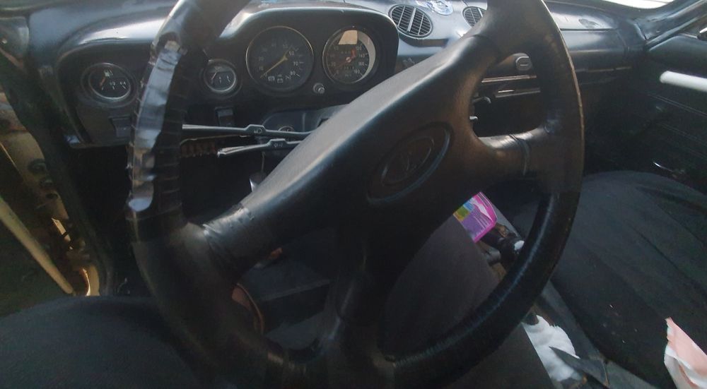 Sotiladi vaz 2106 malumotlar rasmda