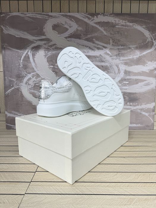 Alexander McQueen White Silver