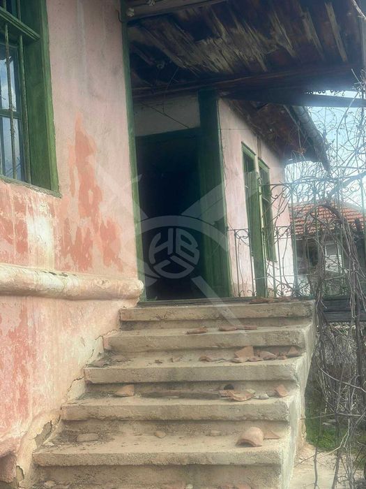 Къща в Старосел!