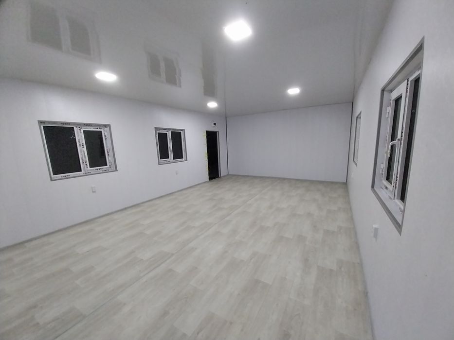 Кантейнир строительство общежития и туалета и КПП из контейнера