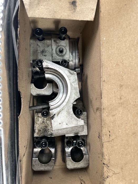 Глава от Audi A4 B7 2.0 TDI BPW 140кс V420