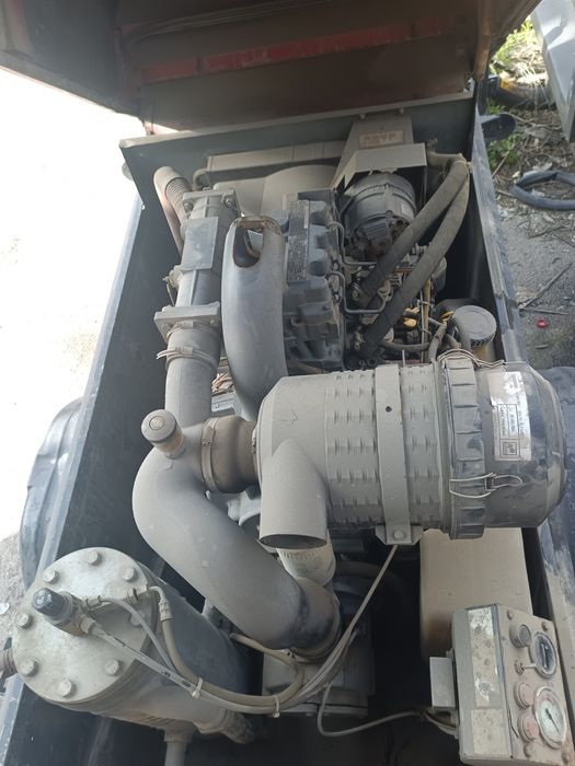 Компрессор строительный