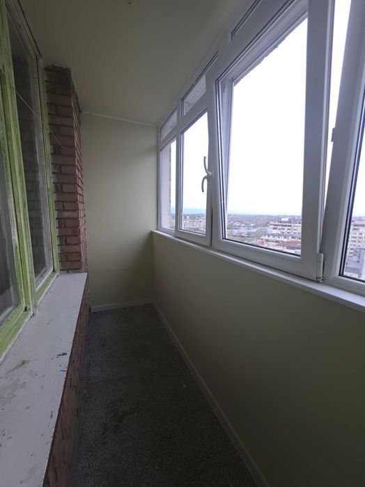 Дава под наем просторен 3-стаен апартамент в ж.к. Дружба – до езерото