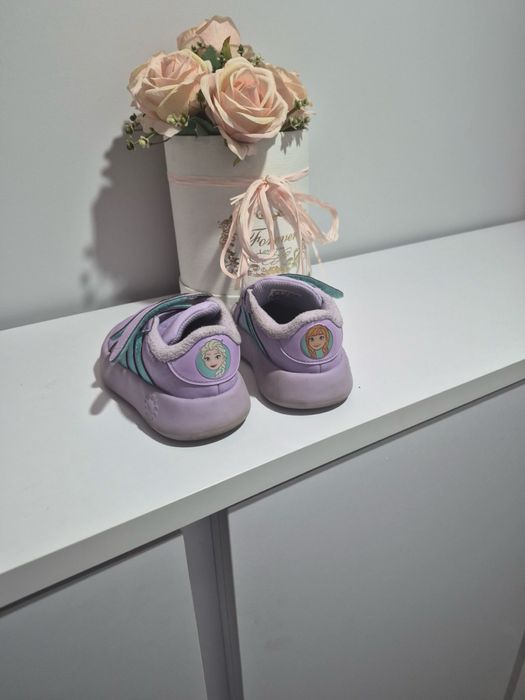 Маратонки Adidas Elza 25 номер