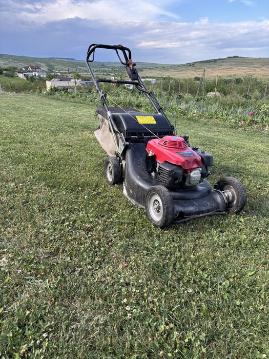 Mașină tuns iarba Honda hrh 536