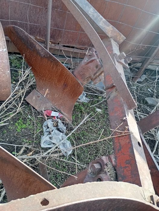 Плуг  старого образца