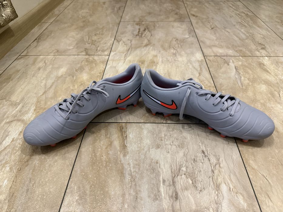 Бутонки Nike Legend