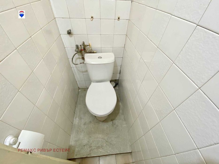 Продава се Двустаен апартамент в Русе, Дружба 3 - 81 кв.м за 826 €/кв.м - Снимка #14