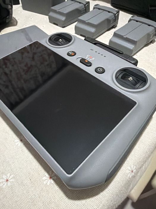 Продаю дрон DJI mini 5 Fly More Combo