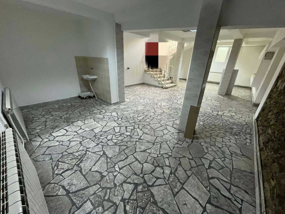 Дава се под наем Магазин в Асеновград - 260 кв.м за 969 € - Снимка #9