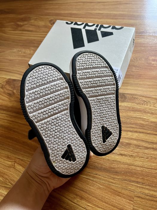 Adidasi Adidas copilasi