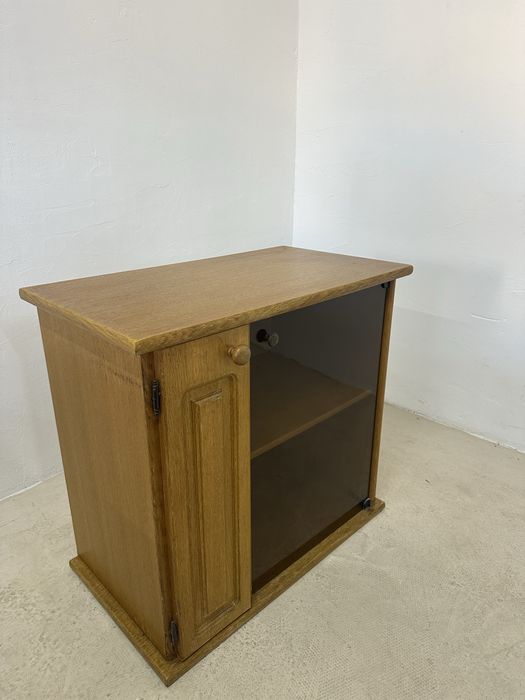 Дървен старинен TV шкаф