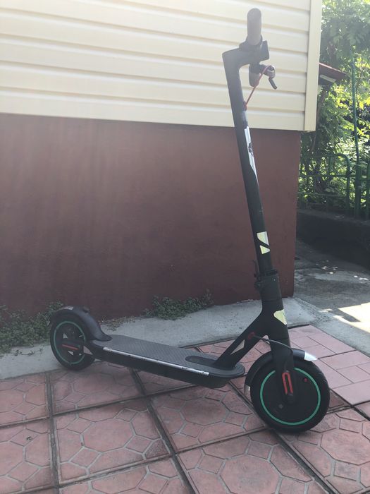 Электросамокат Сяоми 1S