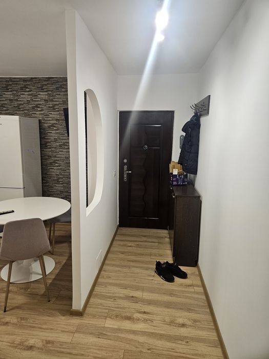 Inchiriez apartament cu o camera