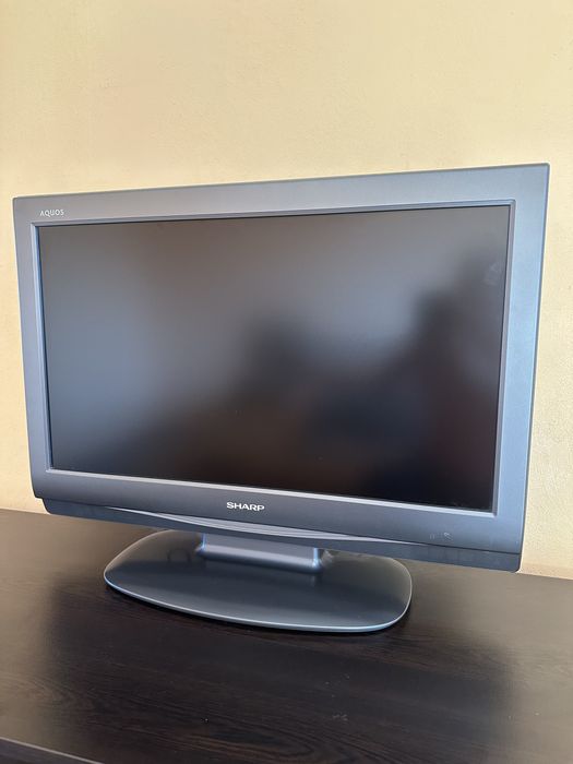 LCD телевизор Sharp - AQUOS LC-26D44E-GY  26 инча /66см/