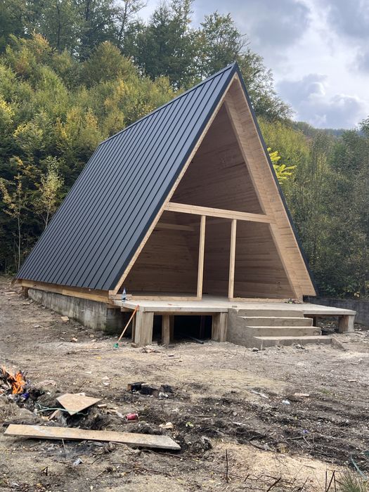 Cabana din lemn masiv si uscat