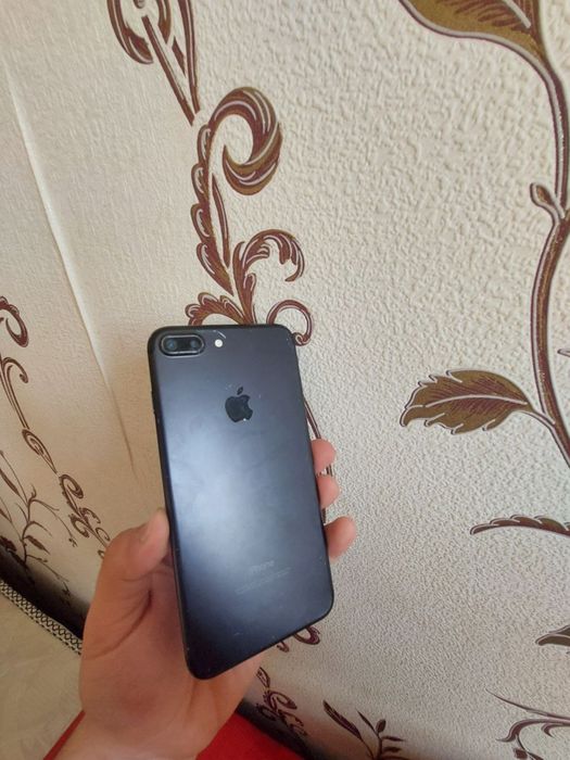iPhone 7 plus qora rang