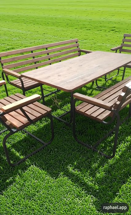 Скамейки, стол, кресла