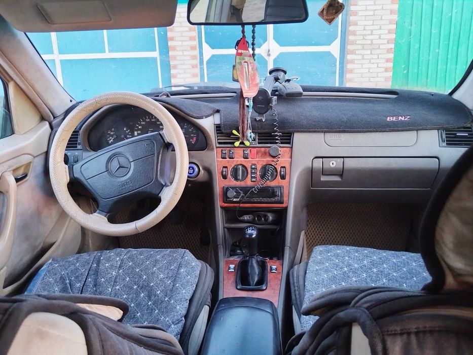 Продам мерс с180