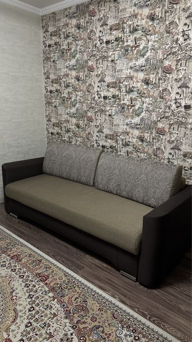 Продаю диван для гостиной