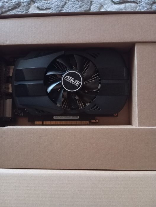 Продам Видеокарту Gtx1650 phoenix edition