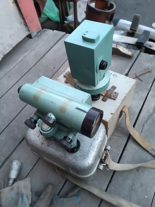 Продам нивелир СССР