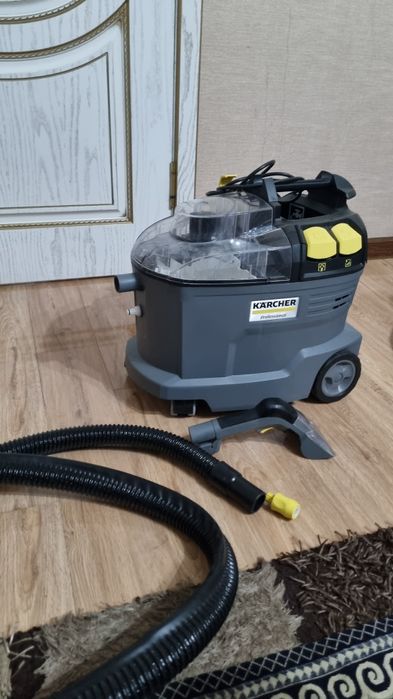 Моющий пылесос Karcher Puzzi 8/1