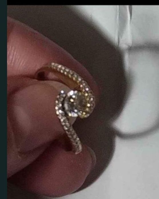 Inel aur 18K cu diamant natural 0,43 ct + 30 diamante | Acte | Dubai.