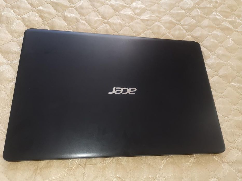 Продам современный ноутбук Acer i3