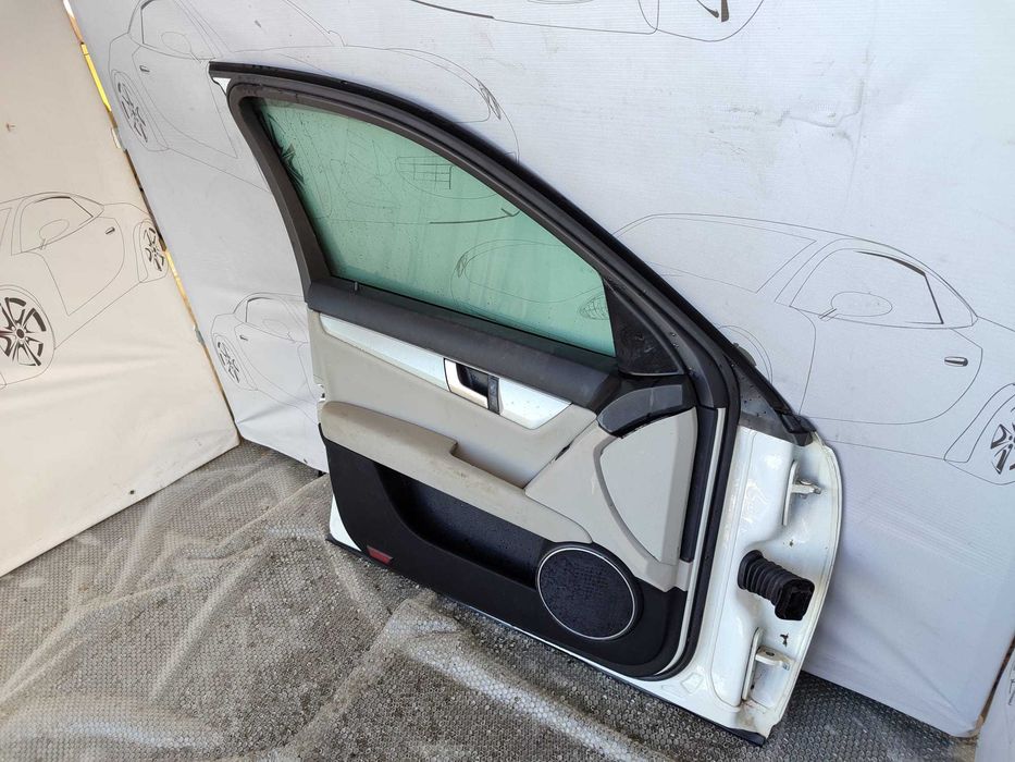 Ușă Față Stânga Mercedes-Benz C W204 Sedan Alb 149 A2047205900 2013 / [2007-2014] / (12G)
