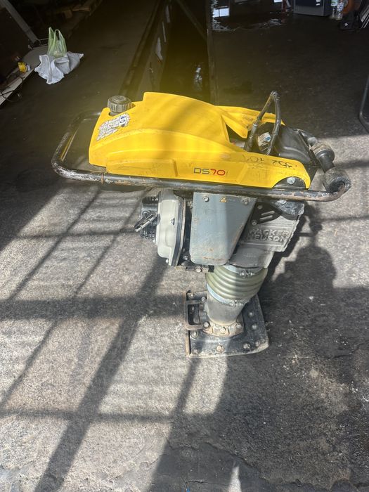 Дизелови Трамбовки Пачи крак BOMAG BT 80 D и Wacker Neuson DS 70