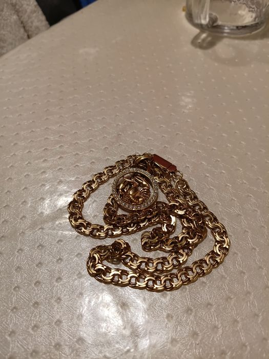 Продам золотую цепочку