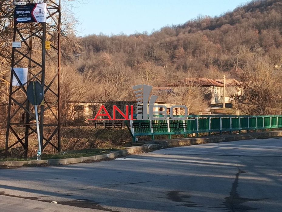 Парцел в с.Веселиново, обл. Шумен, площ 6398, цена 130000 лева